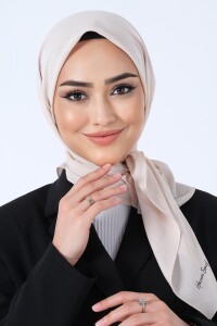 Kum Beji Asya Eşarp 