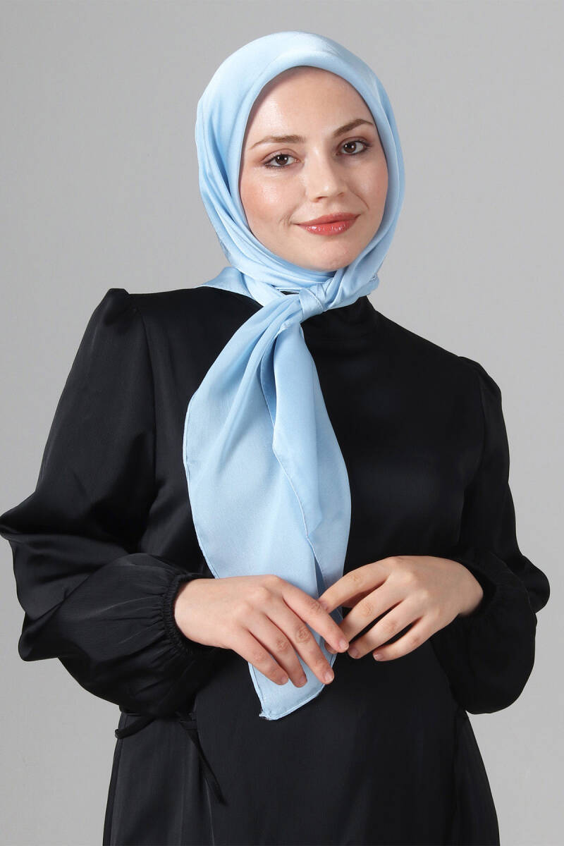 V-13 Como Saten Eşarp