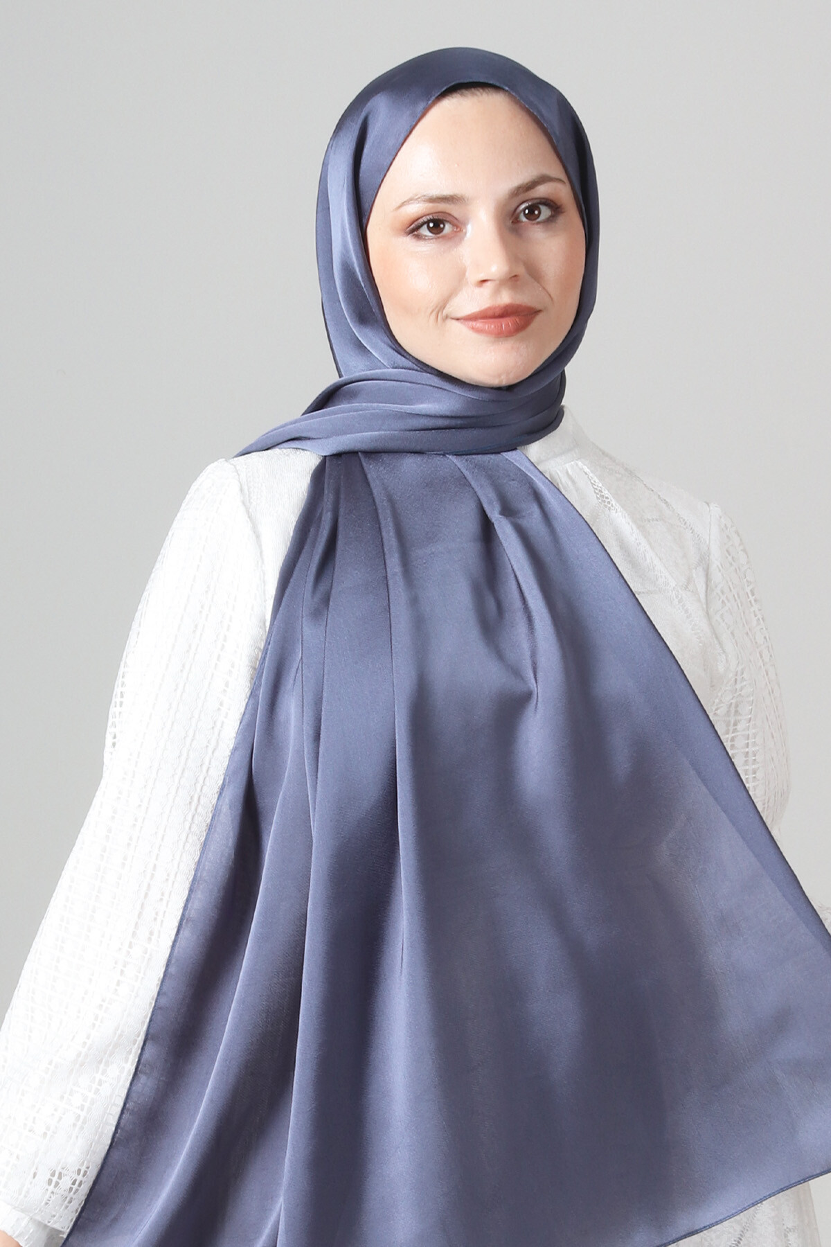 V-15 Como Saten Şal - harem