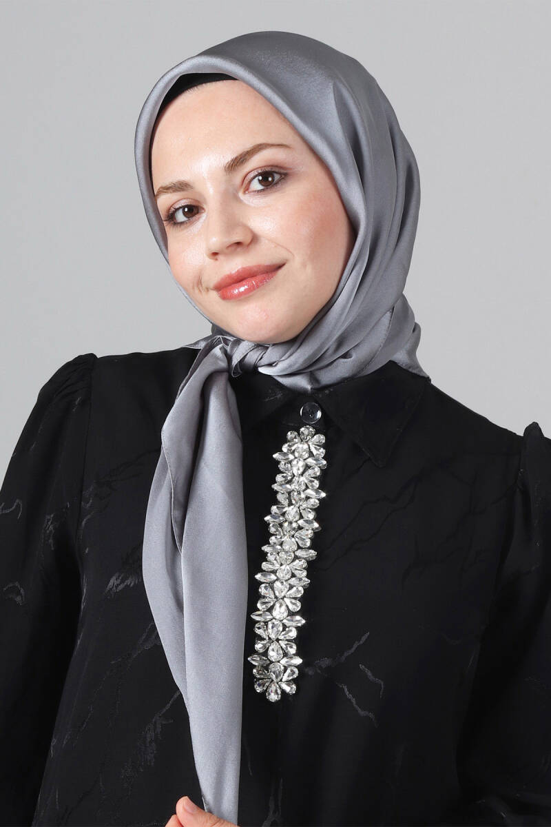 V-19 Como Saten Eşarp