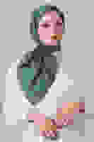 V-33 Eva Koton Eşarp V-33