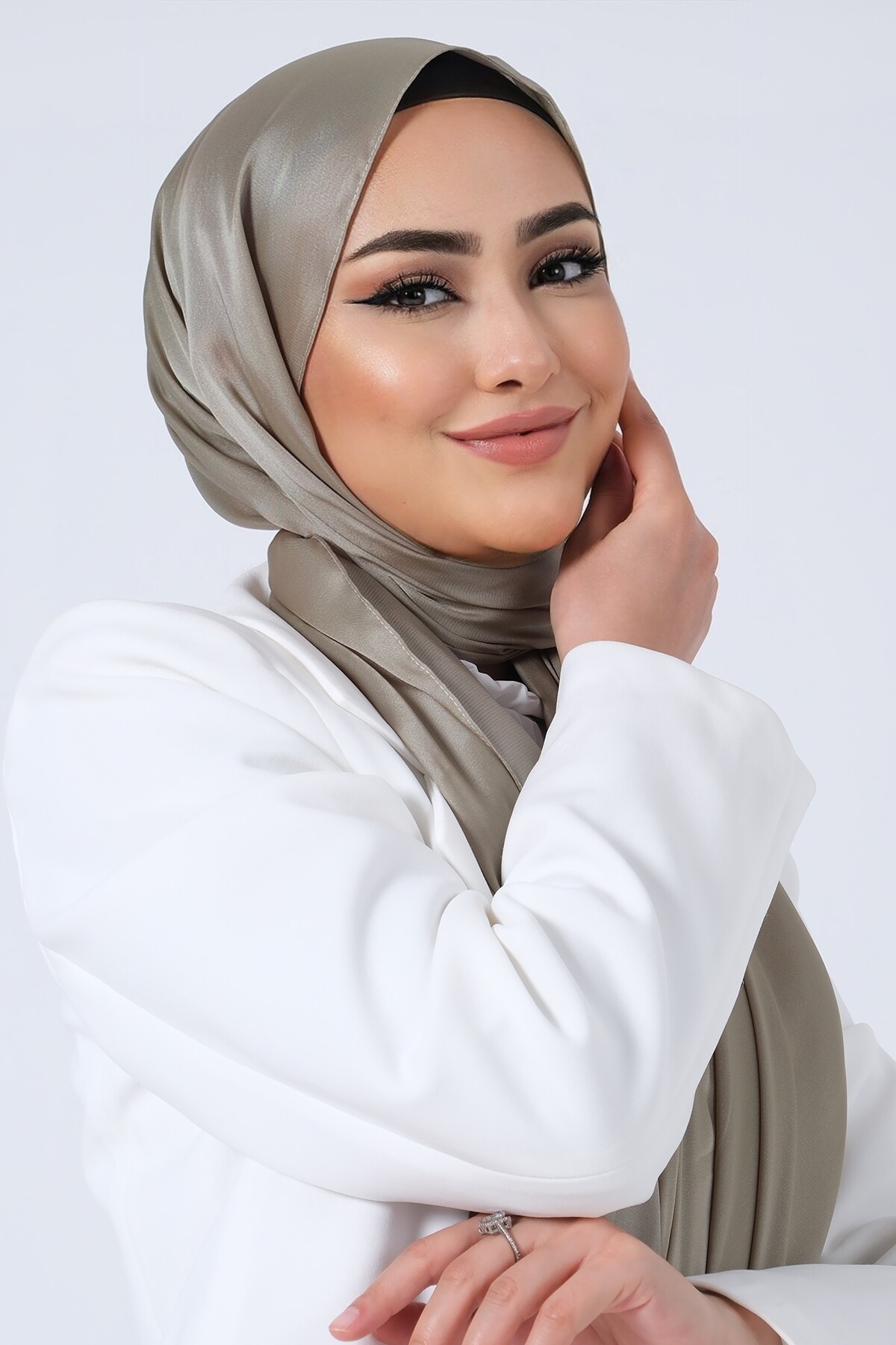 V-47 Kristal Saten Şal - harem