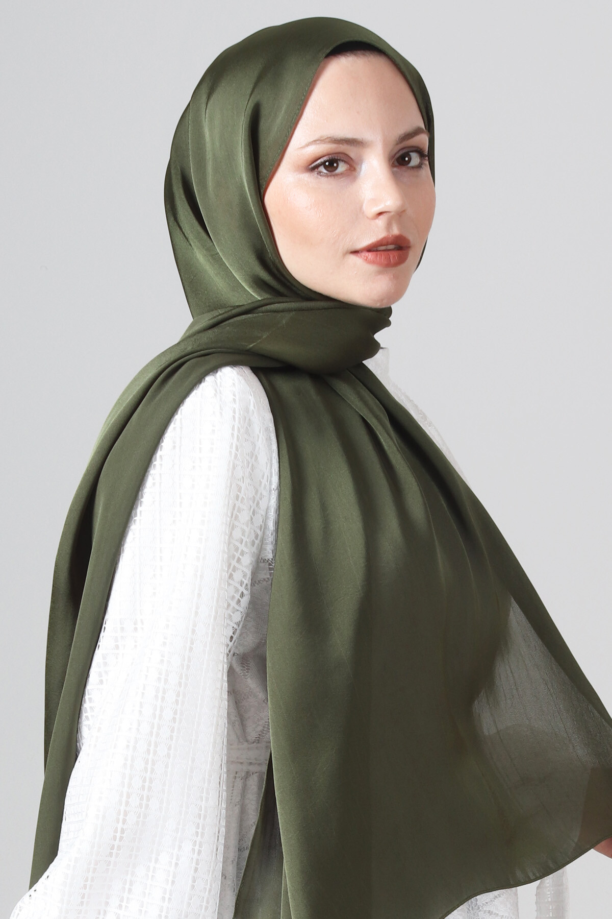 V-49 Como Saten Şal - harem