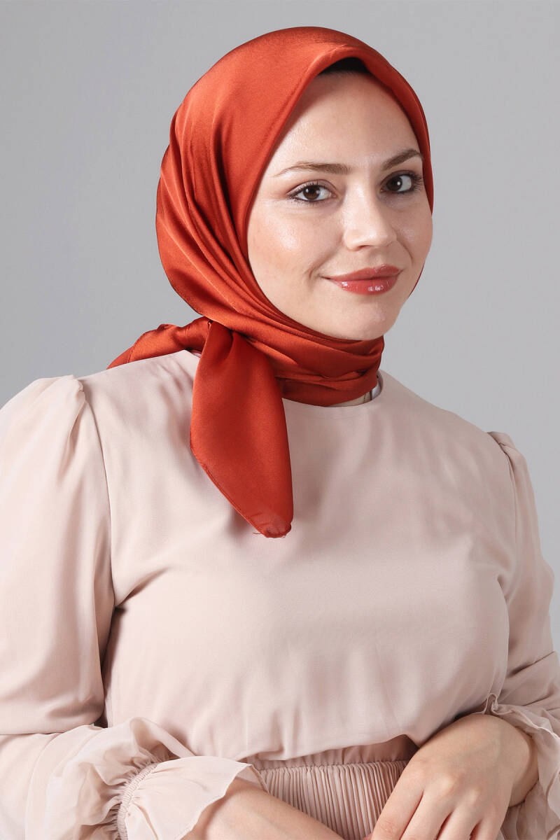 V-64 Como Saten Eşarp