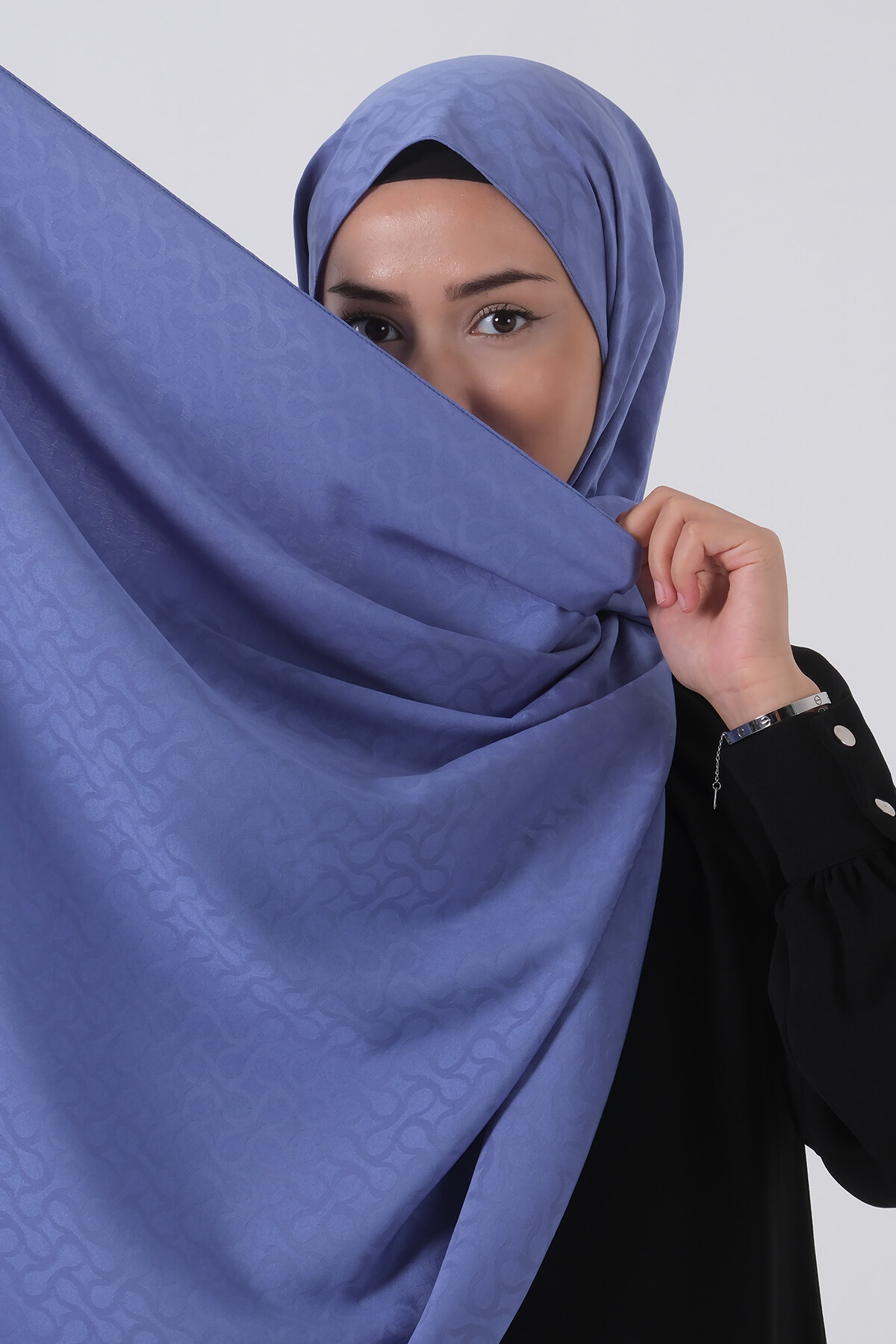 V-7 Azra Jakar Şal - harem