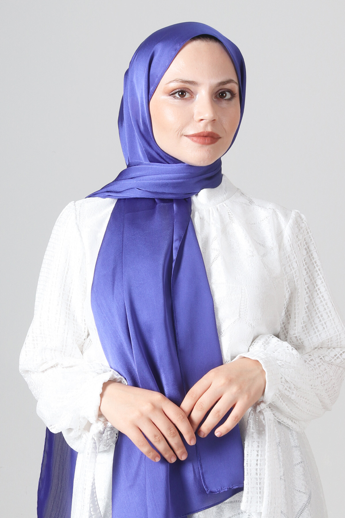 V-7 Como Saten Şal - harem