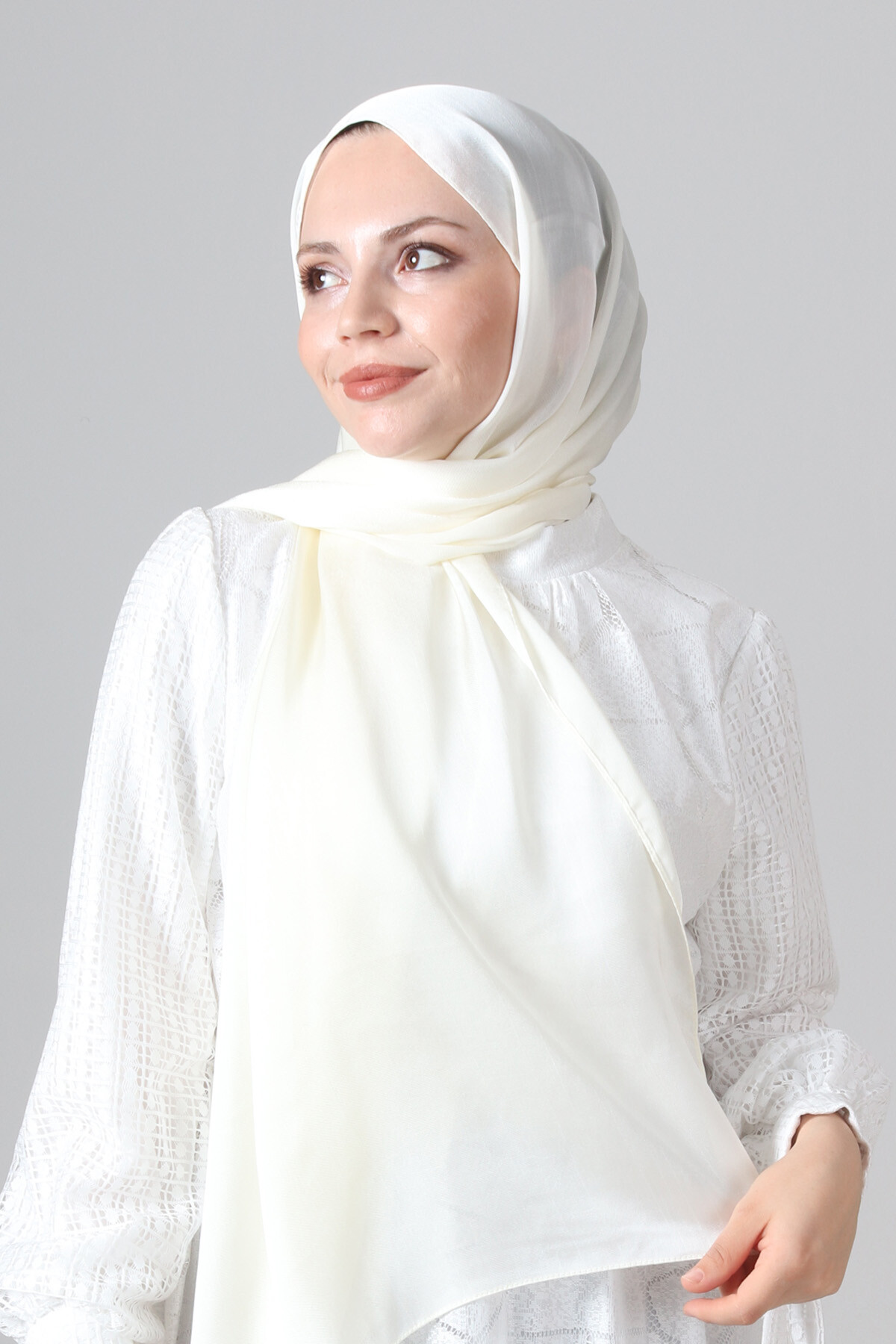 V-79 Como Saten Şal - harem