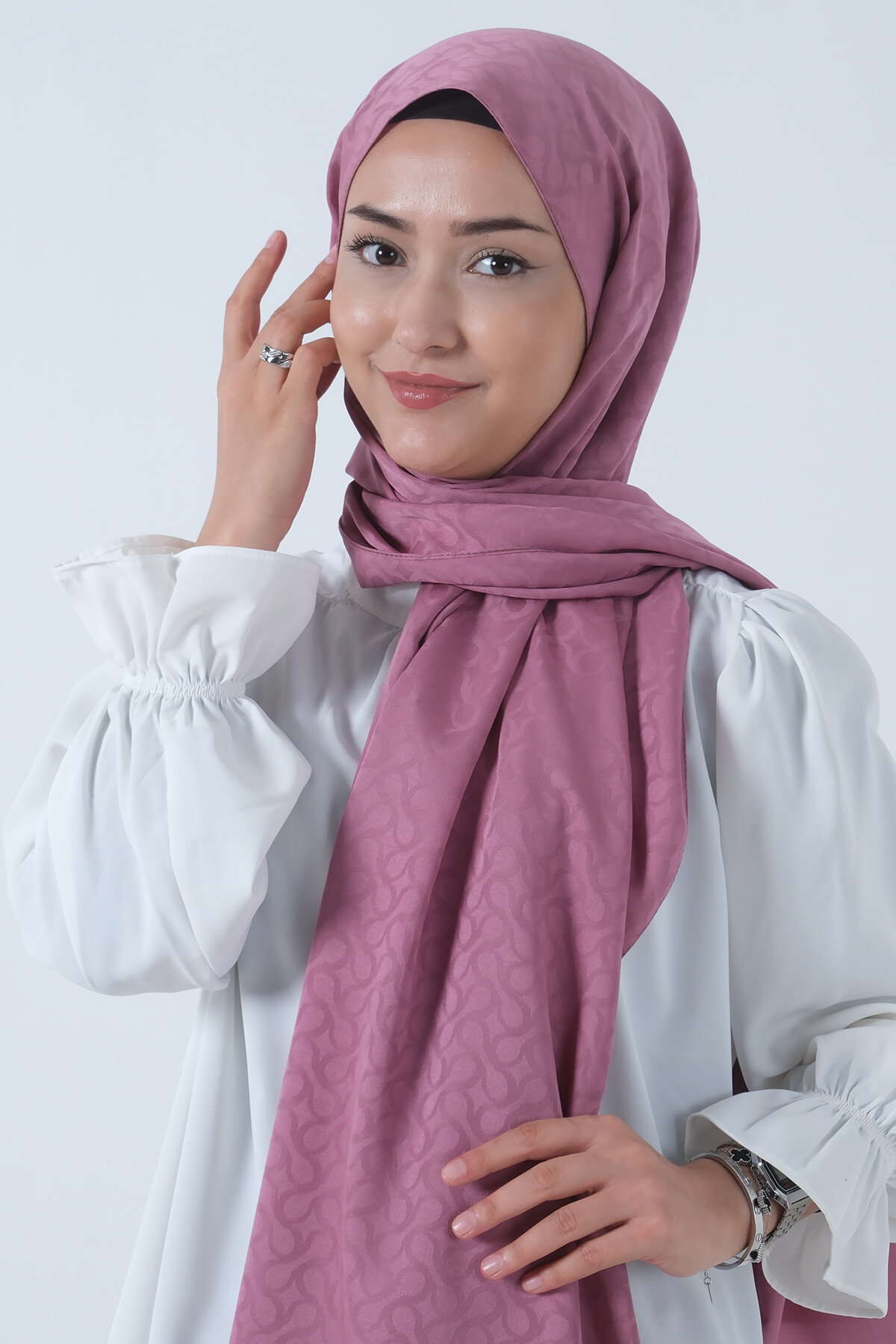 V-8 Azra Jakar Şal - harem