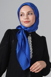 V-8 Como Saten Eşarp 