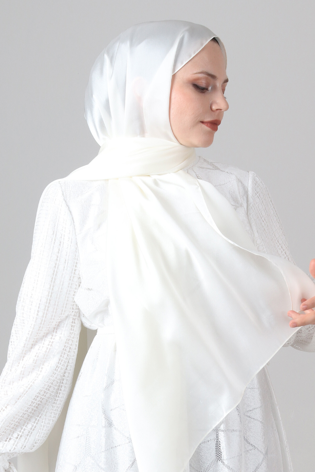 V-80 Como Saten Şal - harem