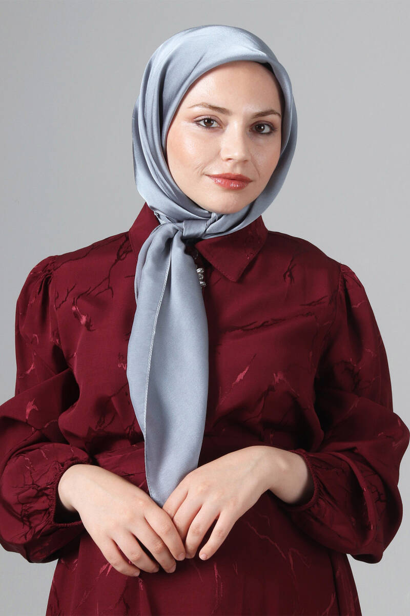 V-83 Como Saten Eşarp