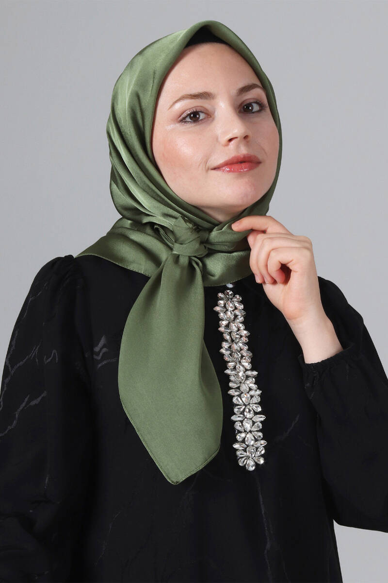 V-88 Como Saten Eşarp