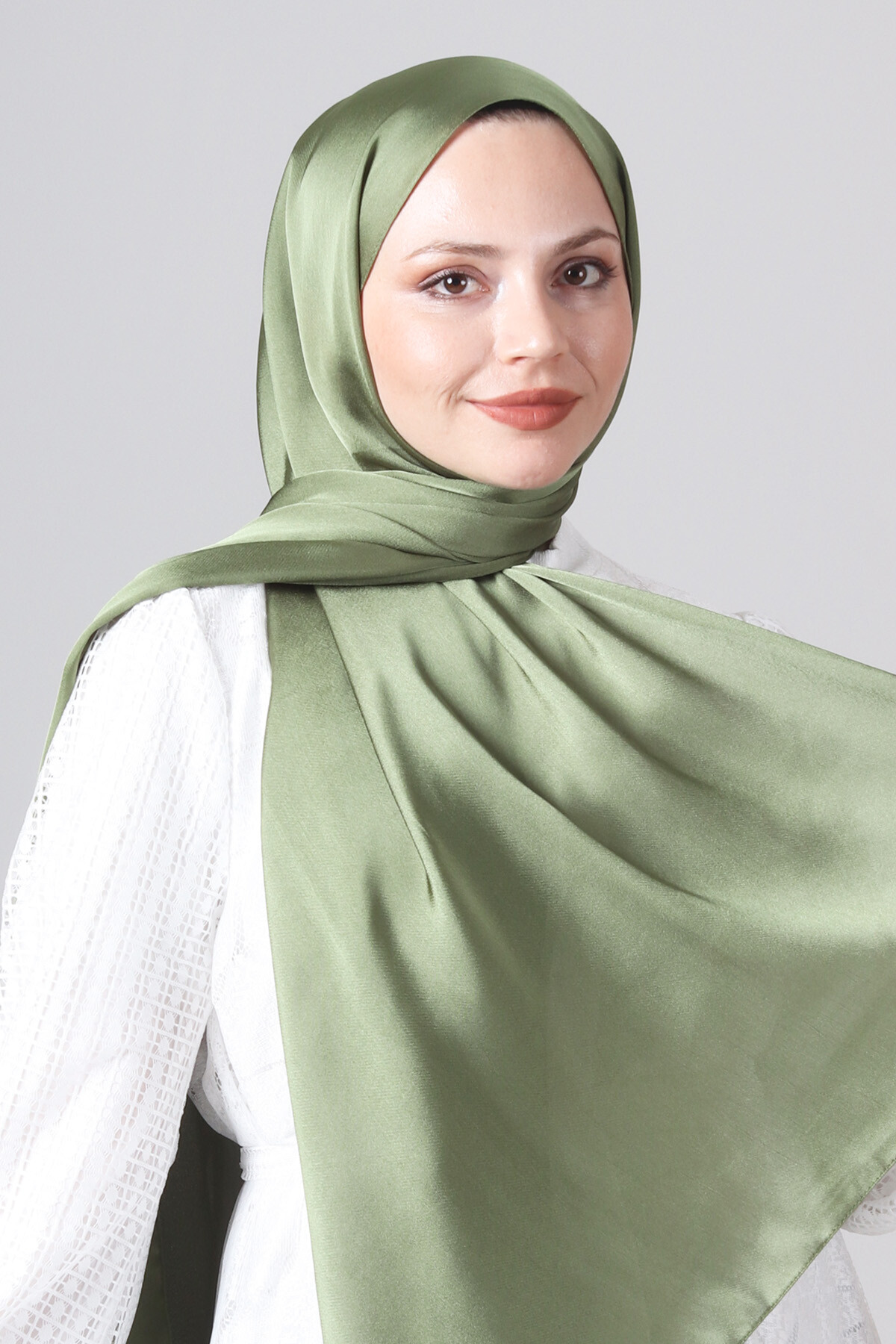 V-88 Como Saten Şal - harem