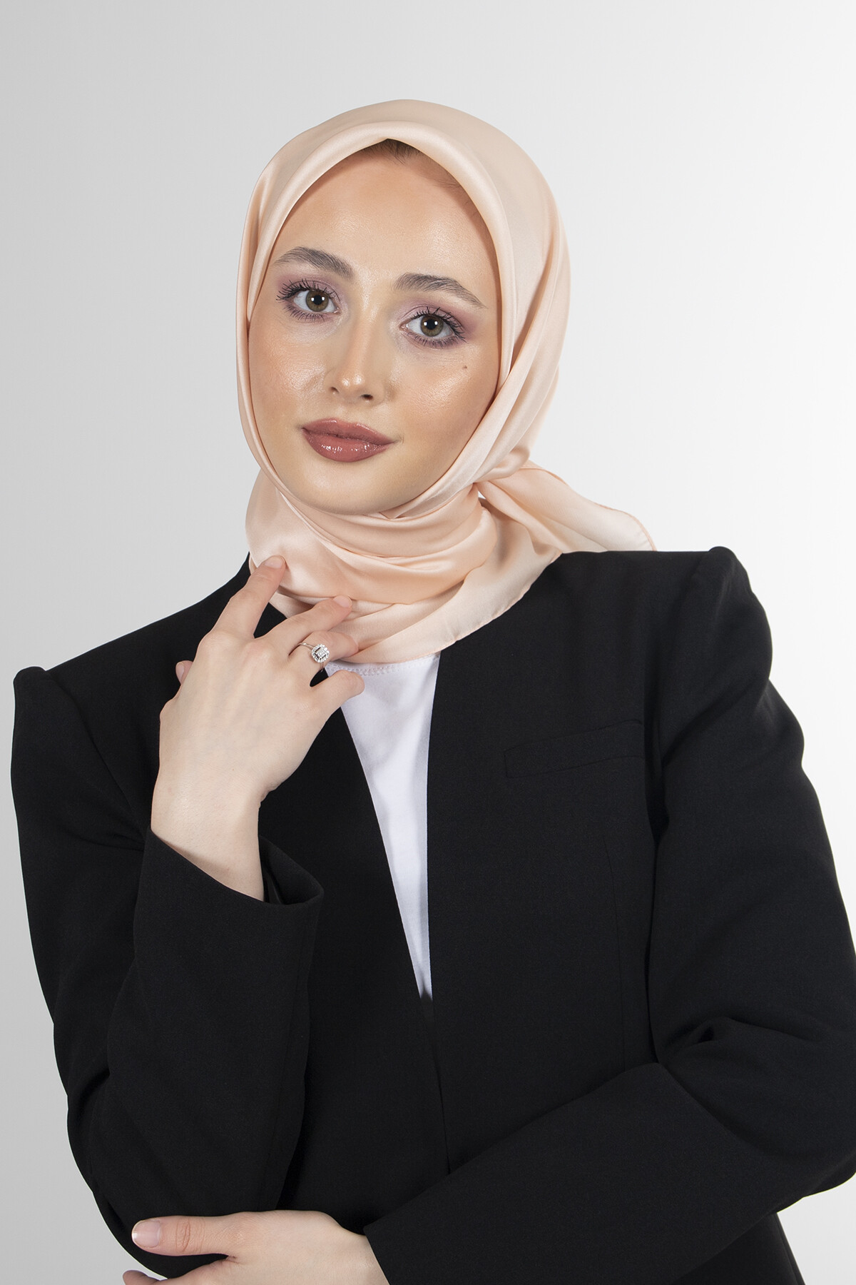 Yavruağzı Elmas Eşarp - harem